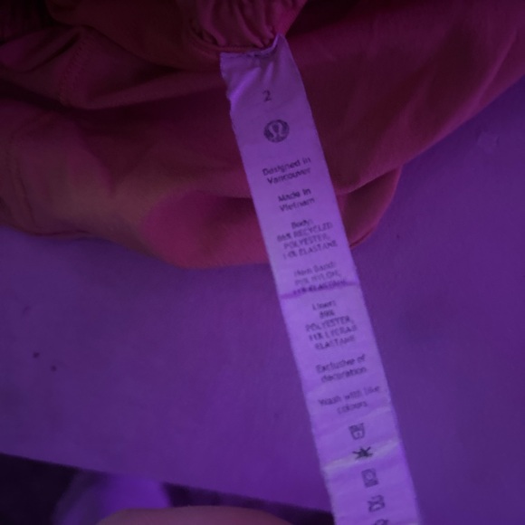 ★𝐋𝐮𝐥𝐮𝐥𝐞𝐦𝐨𝐧 𝐨𝐫𝐚𝐧𝐠𝐞 𝐬𝐡𝐨𝐫𝐭𝐬★ - Picture 4 of 4